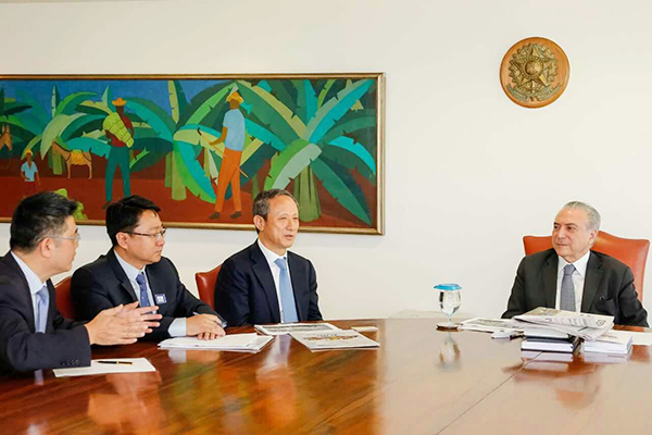 Президент Бразилии Temer встретился с председателем XCMG Ван Минь